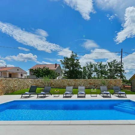 Banovi Ferienhaus Zadar