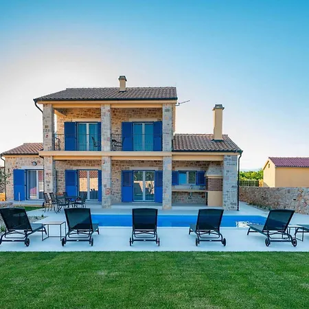 Banovi Ferienhaus *