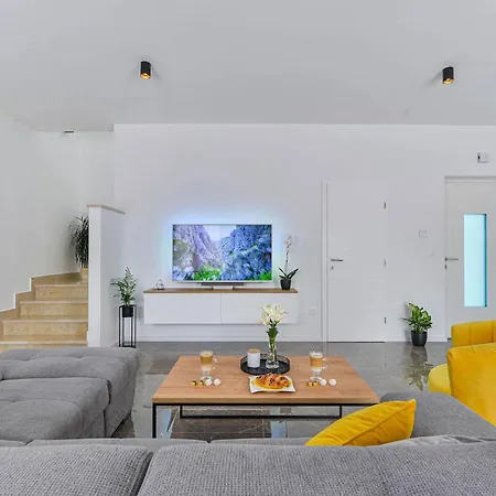 Banovi Ferienhaus Zadar