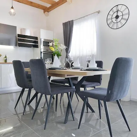 Banovi בית נופש *