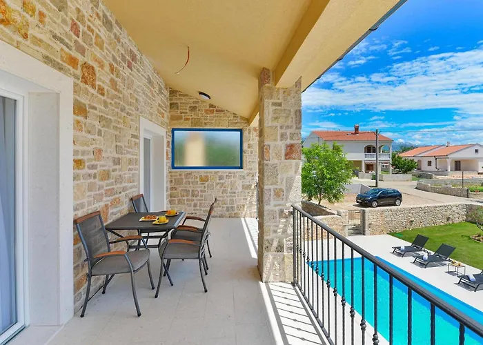 Dom wakacyjny Banovi Zadar