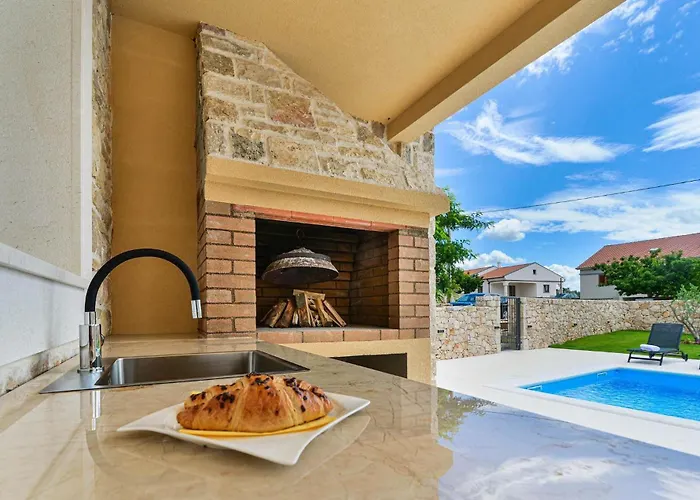 Banovi Dom wakacyjny *